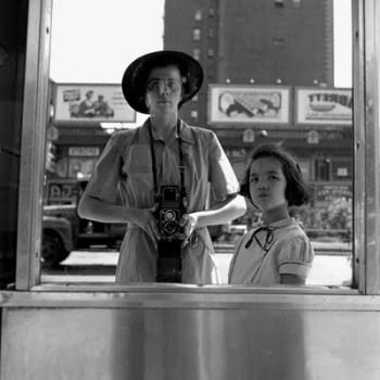 "¡Qué recuerdos me trae esta foto!" (Foto Vivian Maier).